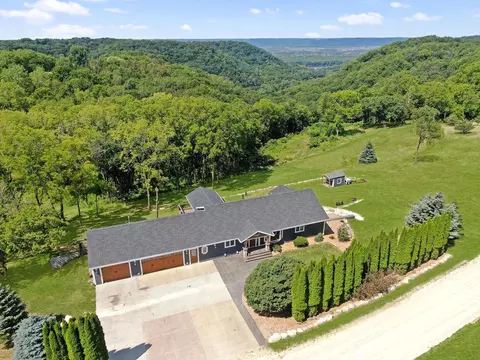 s6849 Geesa Road, De Soto, WI 54624