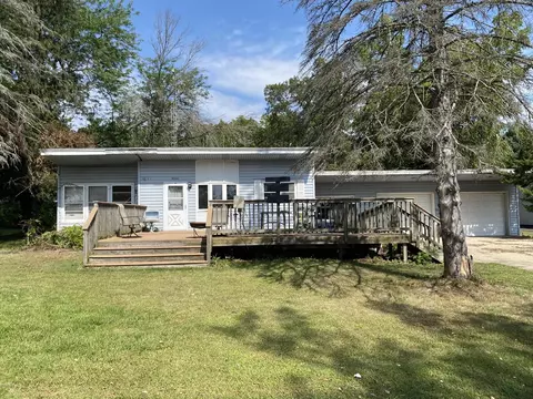 w5842 Lake Street, Packwaukee, WI 53953