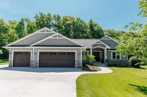 n7332 Nine Indian Trail, Elkhorn, WI 53121