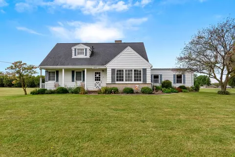 1207 E Lake St, Horicon, WI 53032