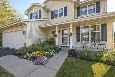 303 Butternut Dr, Delavan, WI 53115