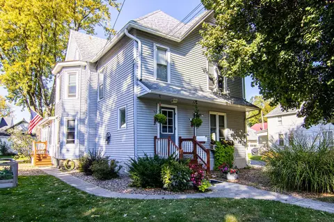 617 N Main St, Fort Atkinson, WI 53538