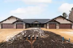 120 W York St, Viola, WI 54664