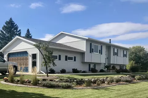 920 Hawthorne Pl, Fond Du Lac, WI 54935