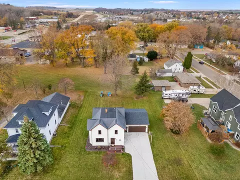 15 S Ewald St, Mayville, WI 53050