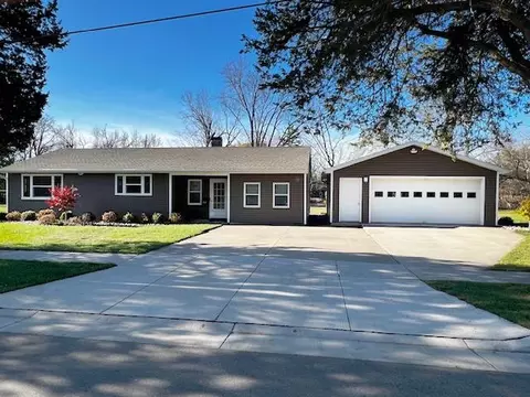 191 Water St, Berlin, WI 54923