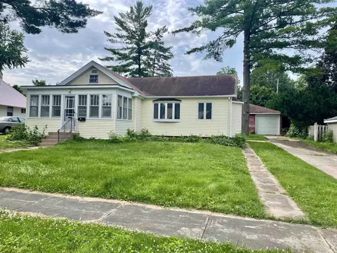 138 W Liberty St, Berlin, WI 54923