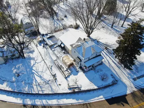 931 E Decker St, Viroqua, WI 54665