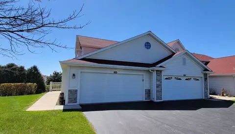 2150 Jefferson Ln, Delavan, WI 53115