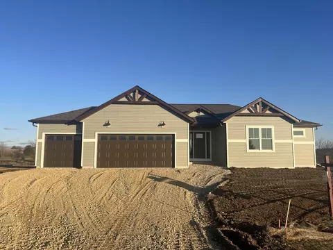 754 Golf Dr, Jefferson, WI 53549