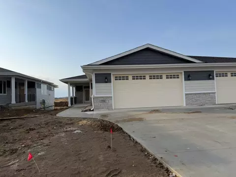 718 E Reinel St, Jefferson, WI 53549