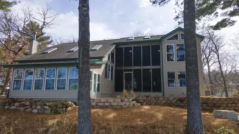w13585 South Pleasant Road, Westfield, WI 53964