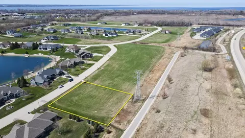 1194 Spring Lake Dr, Fond Du Lac, WI 54935