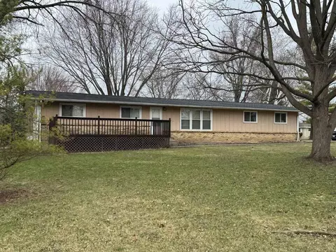 n8365 Parkview Drive, Ixonia, WI 53036