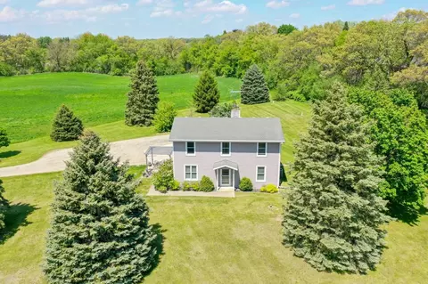 w8122 Creek Road, Delavan, WI 53115