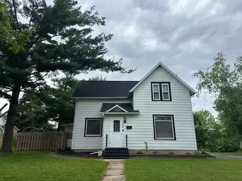 109 Jackson St, Fort Atkinson, WI 53538