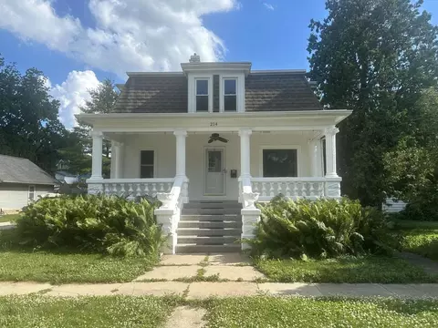 214 E Woolcock St, Jefferson, WI 53549