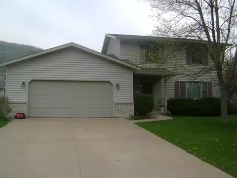 332 Beacon Vly, La Crescent, MN 55947 photo 1