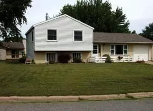 1305 Monroe, Onalaska, WI 54650 photo 1