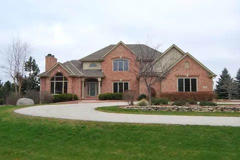 3188 Stonefield, Colgate, WI 53017 photo 1