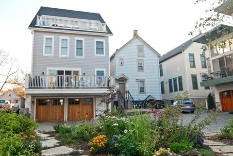 1166 E Kane, Milwaukee, WI 53202 photo 1