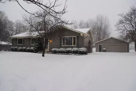 1426 Maple, Hubertus, WI 53033 photo 1