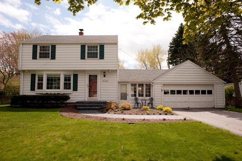 315 E Spooner Rd, Fox Point, WI 53217 photo 1