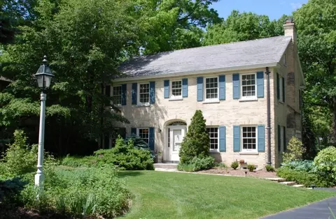 332 E Acacia, Fox Point, WI 53217 photo 1