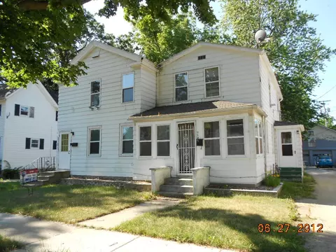 212 E Washington, Delavan, WI 53115 photo 1
