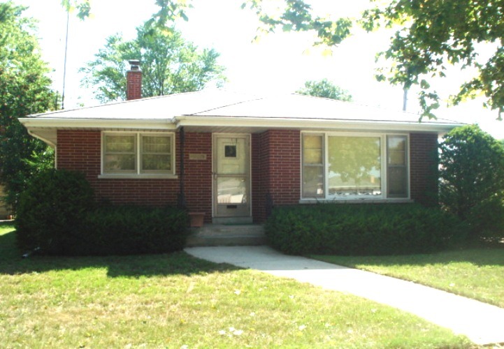 2051 19th Ave, Kenosha, WI 53140 photo 1