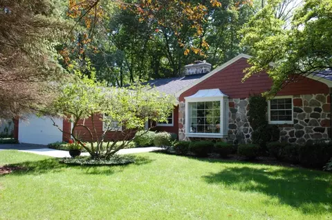 1307 E Hermitage, Bayside, WI 53217 photo 1