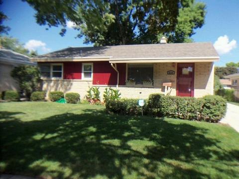 8536 W Ruby Ave, Milwaukee, WI 53225 photo 1