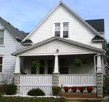 2210 E Bennett, Milwaukee, WI 53207 photo 1