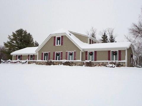 4347 Westfield Ct, Jackson, WI 53037 photo 1