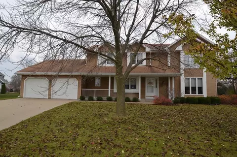 7448 Karth, Franklin, WI 53132 photo 1