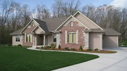 544 Redtail, Colgate, WI 53017 photo 1