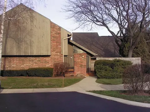 434 W Willow, Fox Point, WI 53217 photo 1