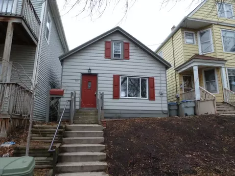 920 E Hamilton, Milwaukee, WI 53202 photo 1