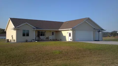 3700 Harter, Onalaska, WI 54650 photo 1