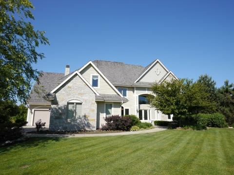 3987 Windemere Dr, Colgate, WI 53017 photo 1