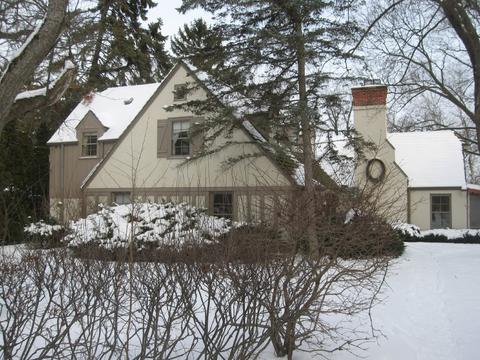 7724 N Beach Dr, Fox Point, WI 53217 photo 1