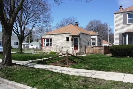 1002 E Wilbur, Milwaukee, WI 53207 photo 1