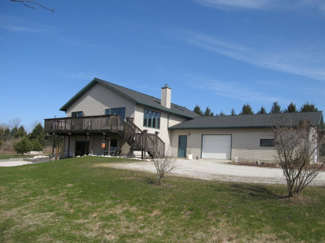 6550 Sunset Dr, Two Rivers, WI 54241 photo 1
