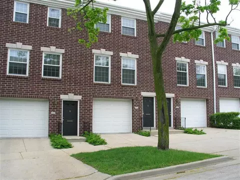2022 E Webster, Milwaukee, WI 53211 photo 1