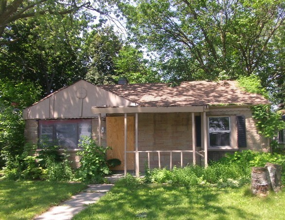 5769 N Teutonia Ave, Milwaukee, WI 53209 photo 1