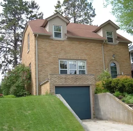 329 Bluff, Sheboygan, WI 53081 photo 1