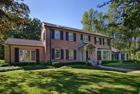 1061 E Thorne Ln, Fox Point, WI 53217 photo 1