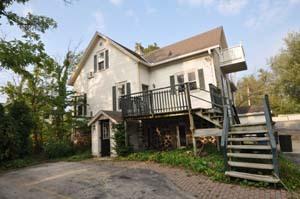 826 Genesee St, Delafield, WI 53018 photo 1