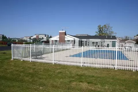 n17w26851 E Fieldhack #H, Pewaukee, WI 53072 photo 1