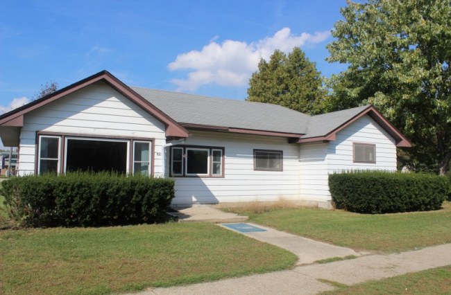 824 W Main St, Palmyra, WI 53156 photo 1